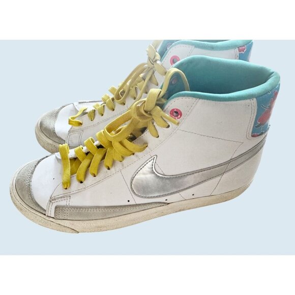 NIKE Blazer Mid '77 GS White Vivid Sulfur Hi Top Sneaker Sz 7 - Picture 5 of 8